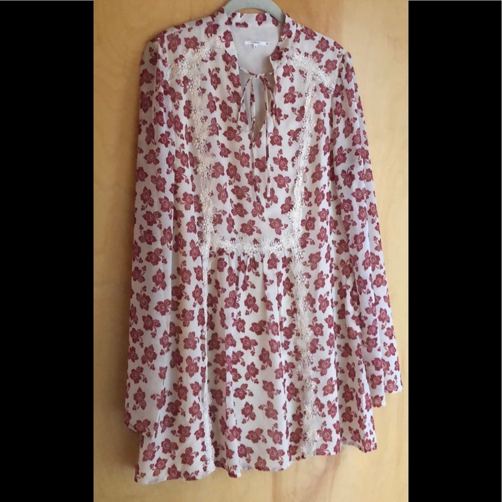 Tularosa cream red floral mini dress size medium